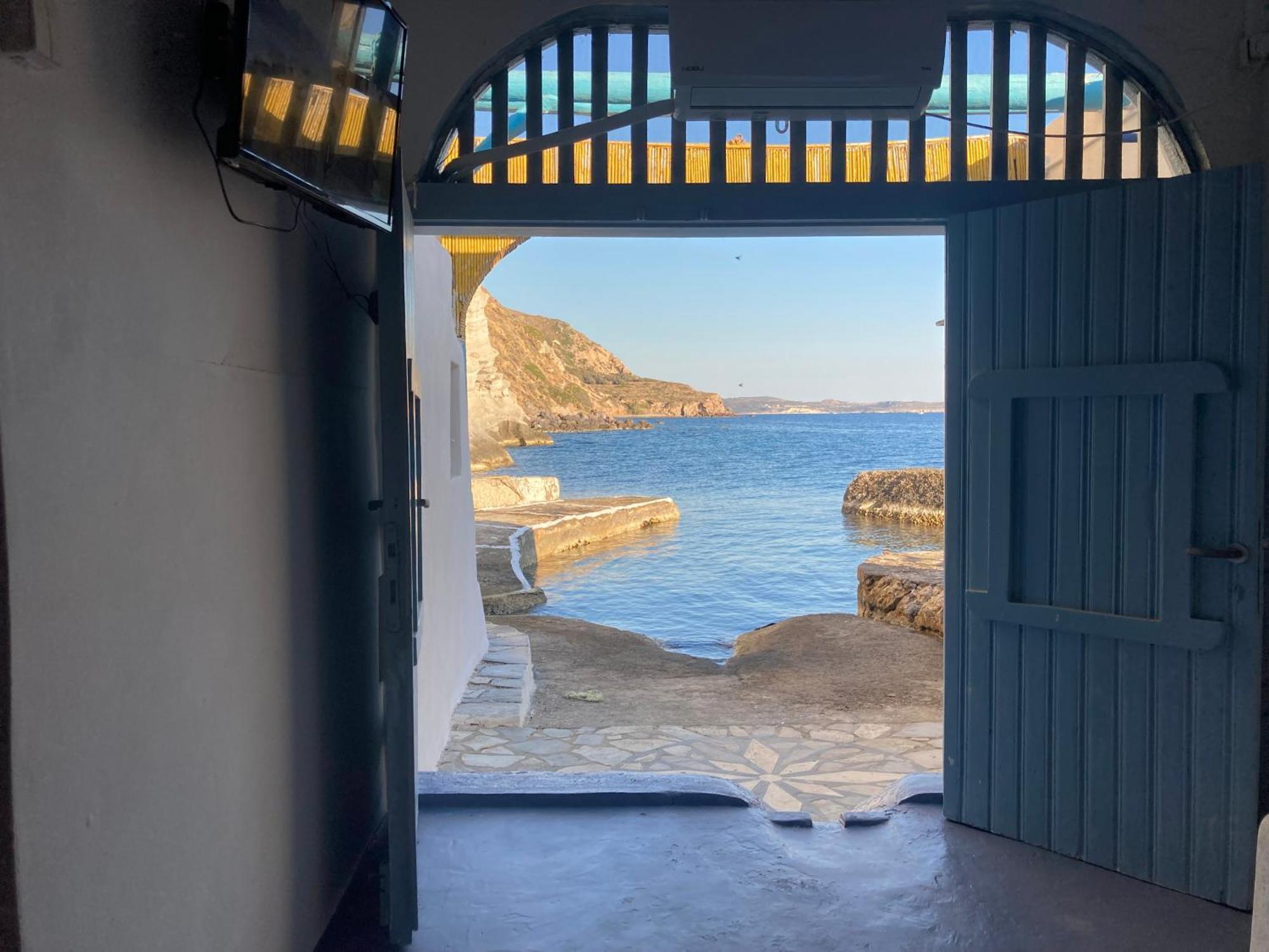 The Monk Seal Boathouse Villa Klima  Exterior photo